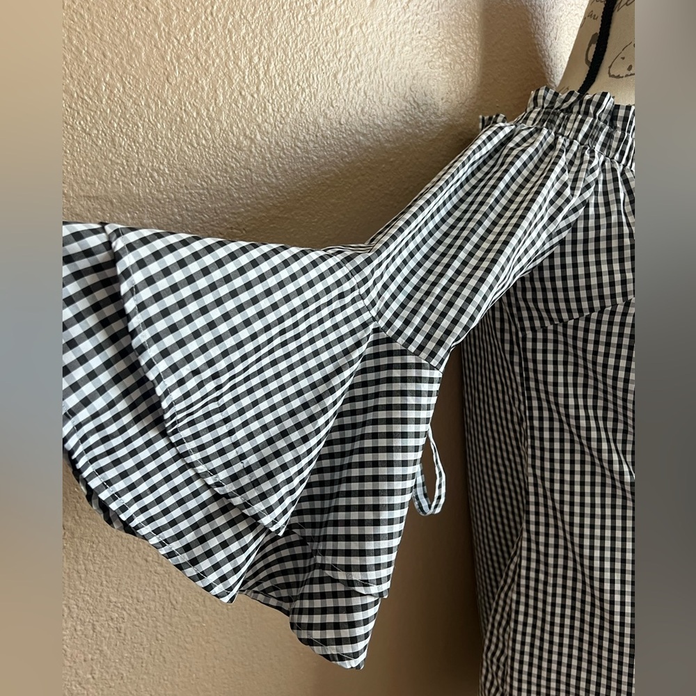 StyleHouse Gingham Off-the-Shoulder Flare Tier Bell Sleeves Short Dress - Picture 11 of 12
